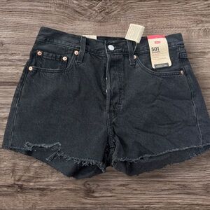 NWT’s Levi’s 501 black denim Jean shorts size 28